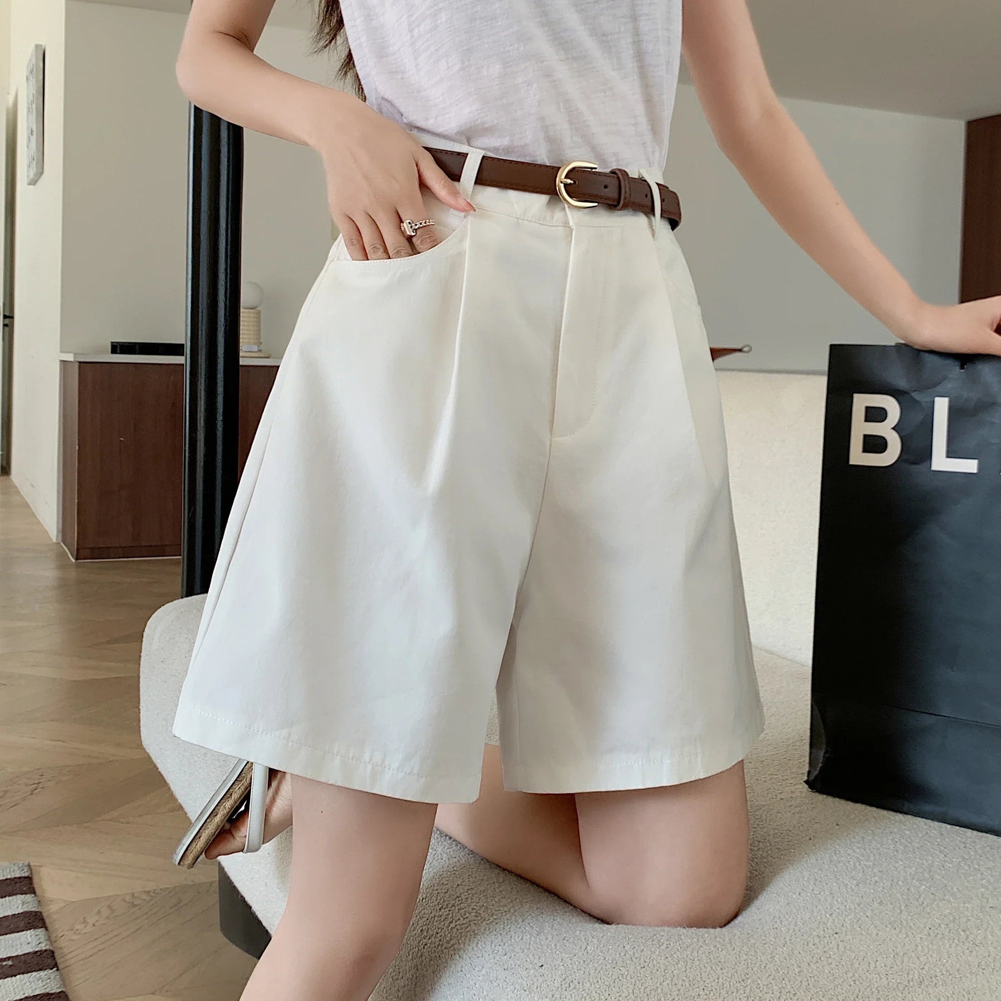 Women’s Loose Fit Cargo Summer Shorts